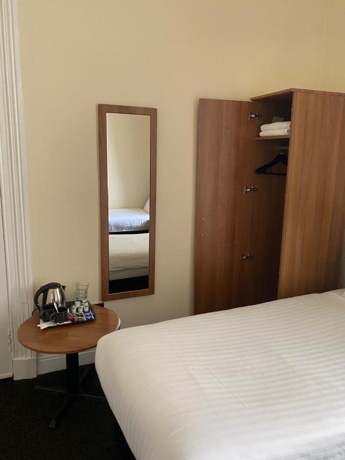 Onslow Bed And Breakfast Glasgow Exteriör bild